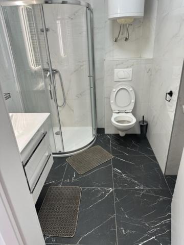 Gostilna In Apartmaji Zlati Lev - Марибор Экстерьер фото